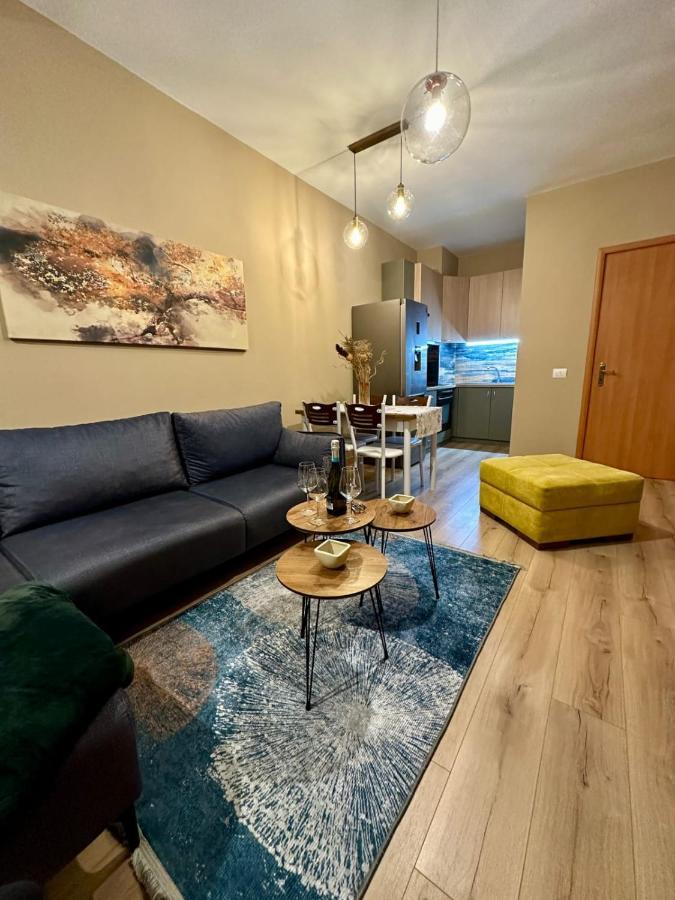 My Guest Base Appartement Tirana